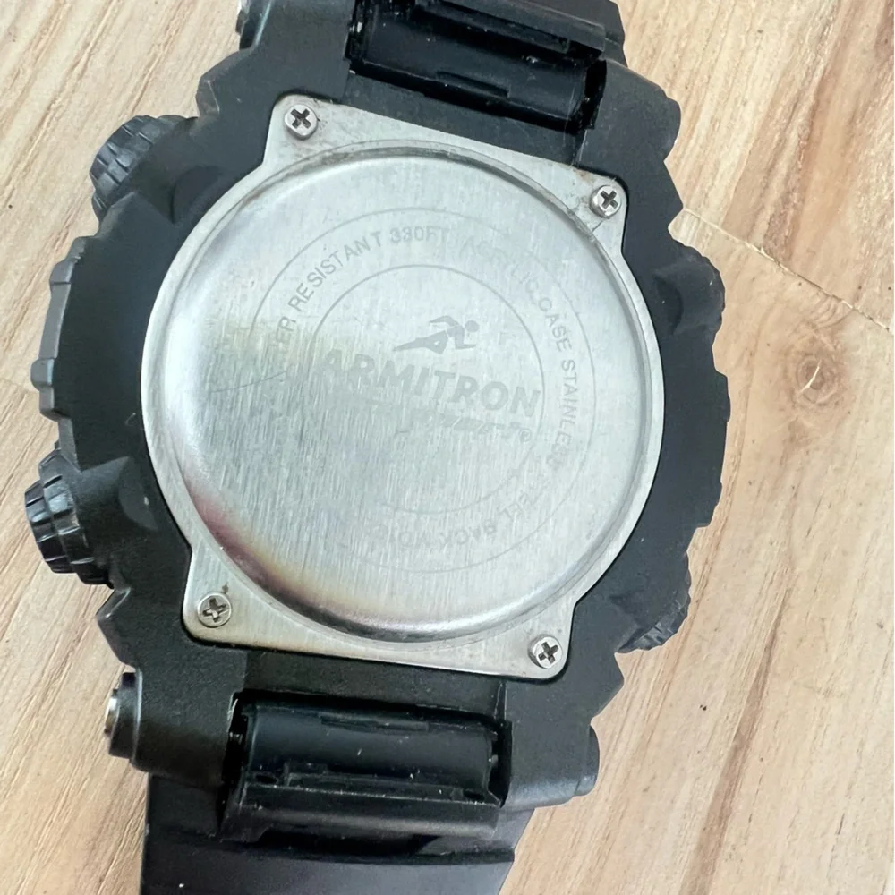 Armitron pro sport chrono alarm digital watch NEW BATTERY